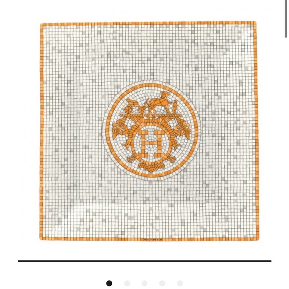 Hermes Porcelain Mosaique au 24 Square
Plate - Picture 1 of 4